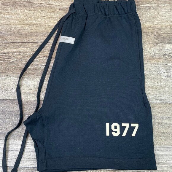 Fear of God Essentials 1977 Shorts Iron Spring Summer Season - Picture 2 of 11